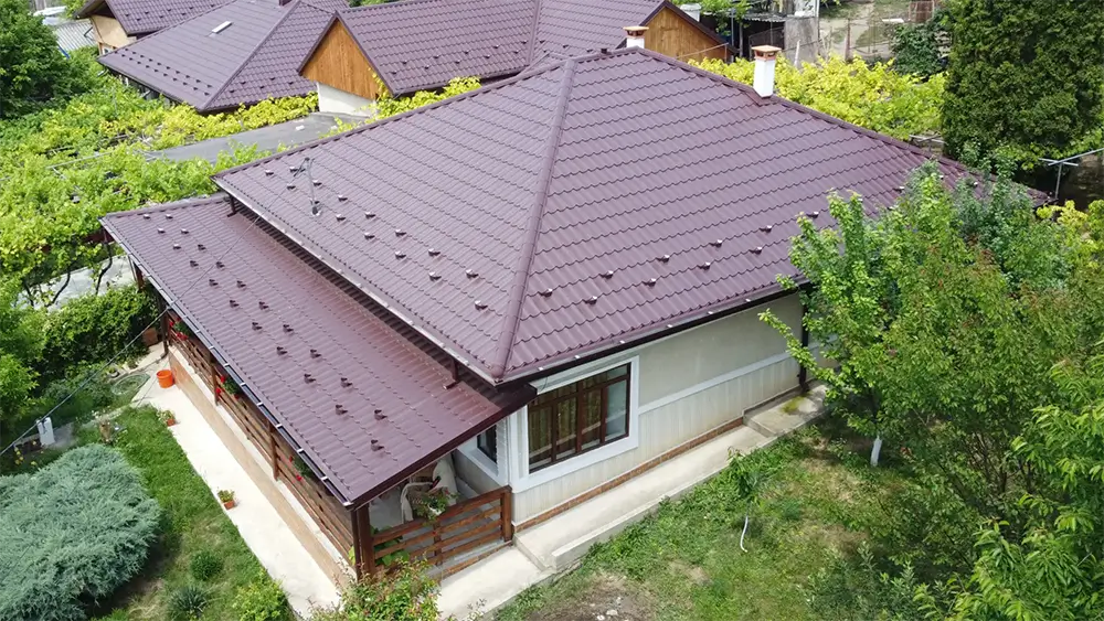 Daily Smart, finisaj Lustro, culoare maro ciocolatiu – RAL 8017, proiect rezidențial