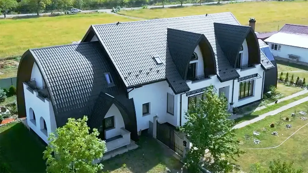 Daily, finisaj Briliant Duo, culoare gri granit – RAL 7016, proiect rezidențial